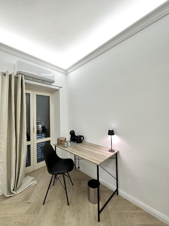 Vicki Vomero Rooms - Napoli Εξωτερικό φωτογραφία