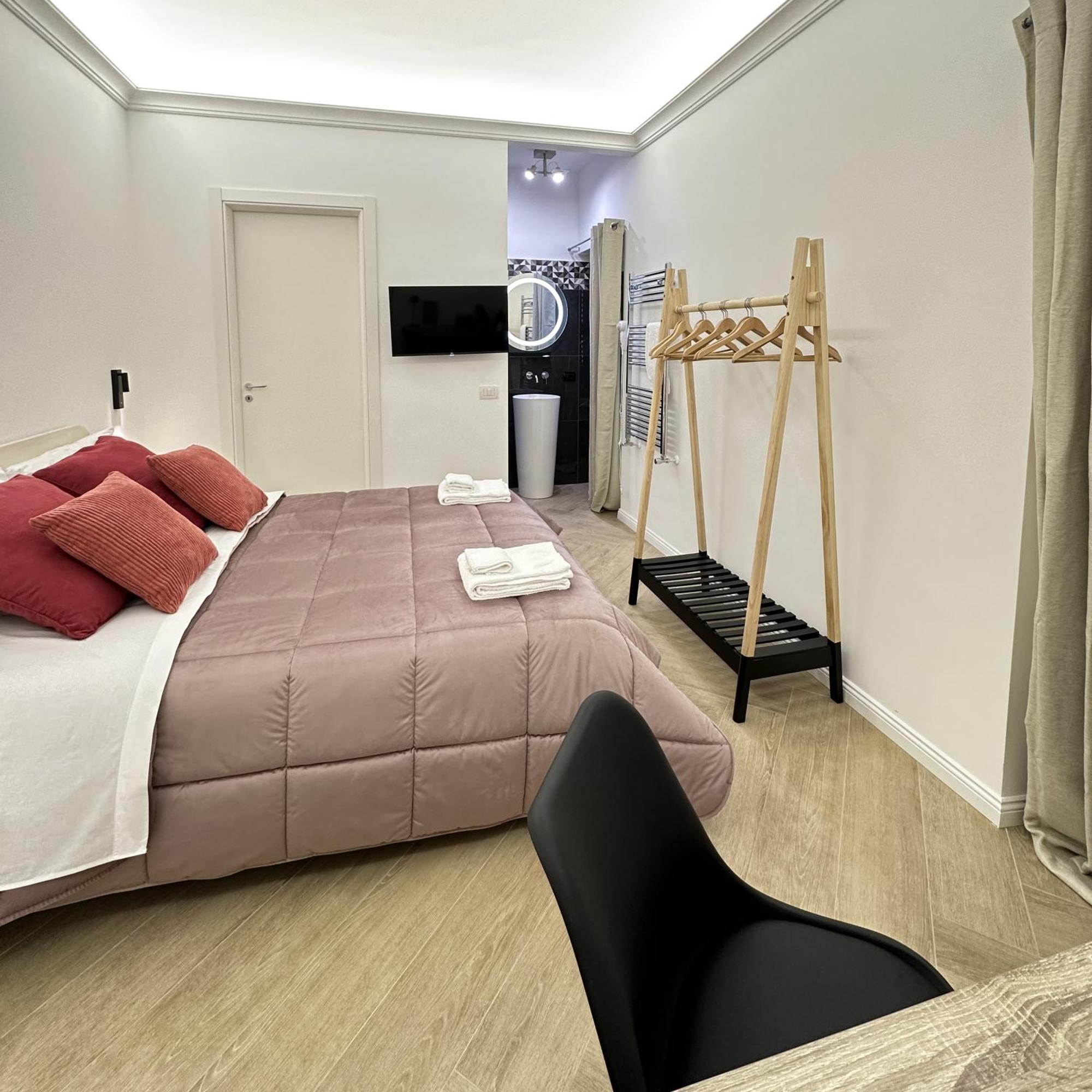 Vicki Vomero Rooms - Napoli Εξωτερικό φωτογραφία